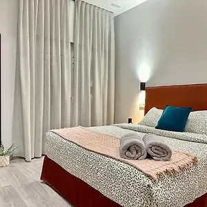 https://suites-18.es-andalucia.com
